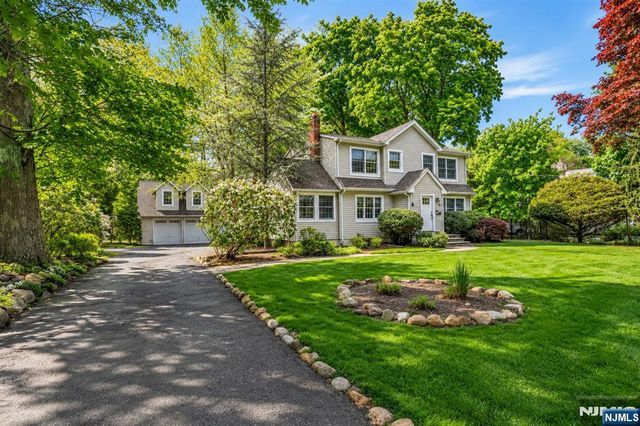 63 Park Avenue, Wyckoff, NJ 07481