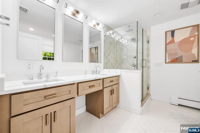 63 Park Avenue, Wyckoff, NJ 07481