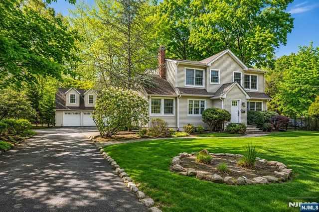 63 Park Avenue, Wyckoff, NJ 07481
