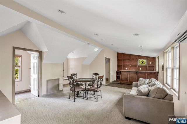 63 Park Avenue, Wyckoff, NJ 07481