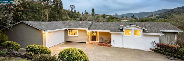 28 Southwood Dr, Orinda, CA 94563