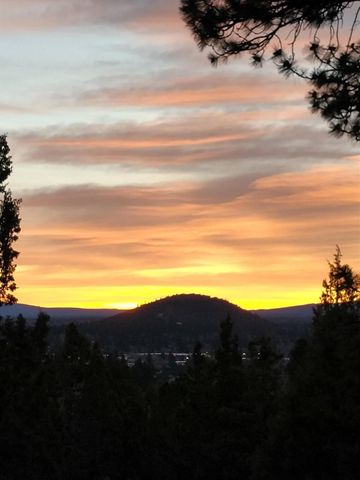 2850 NW Lucus Court, Bend, OR 97703