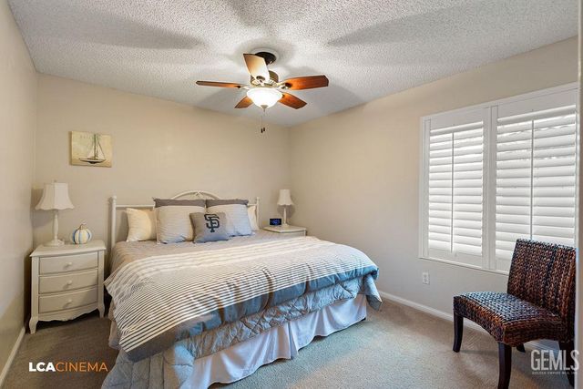 2512 Oak View Court, Bakersfield, CA 93311