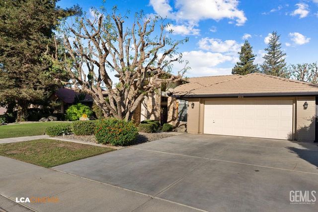 2512 Oak View Court, Bakersfield, CA 93311