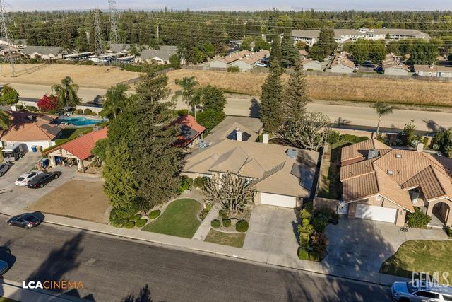 2512 Oak View Court, Bakersfield, CA 93311