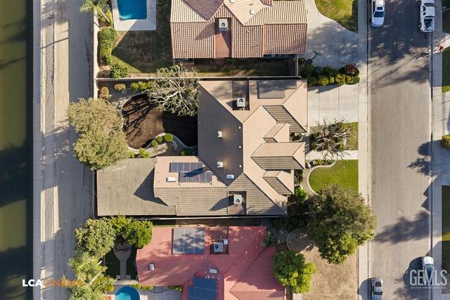 2512 Oak View Court, Bakersfield, CA 93311