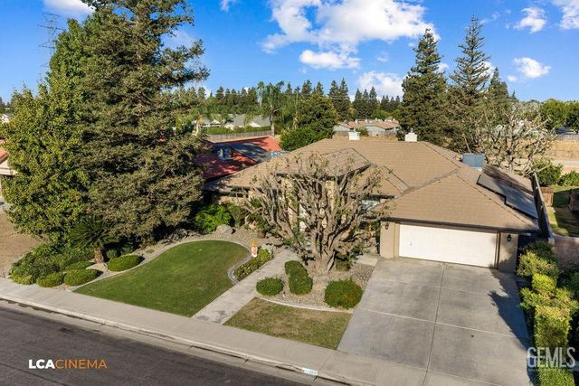 2512 Oak View Court, Bakersfield, CA 93311