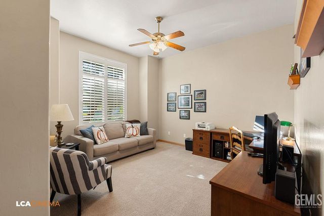 2512 Oak View Court, Bakersfield, CA 93311