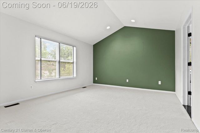 4630 Commerce Woods Drive, Commerce Charter Township, MI 48382