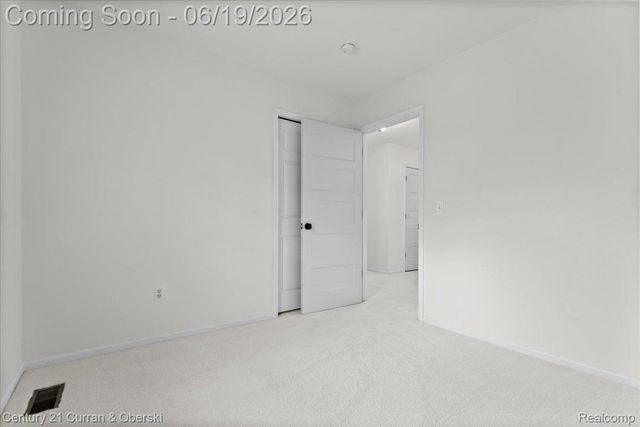 4630 Commerce Woods Drive, Commerce Charter Township, MI 48382