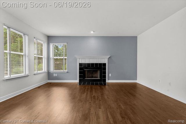 4630 Commerce Woods Drive, Commerce Charter Township, MI 48382