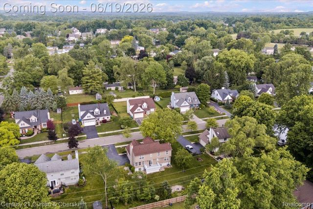 4630 Commerce Woods Drive, Commerce Charter Township, MI 48382