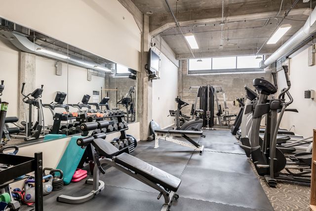 210 S Desplaines Street 402, Chicago, IL 60661