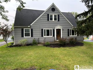 1115 Seneca Creek Road, West Seneca, NY 14224