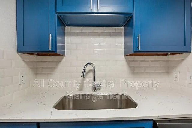 404 W 35th ST 101, Austin, TX 78705