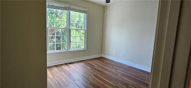 647 Maple Grove Way, Marietta, GA 30066