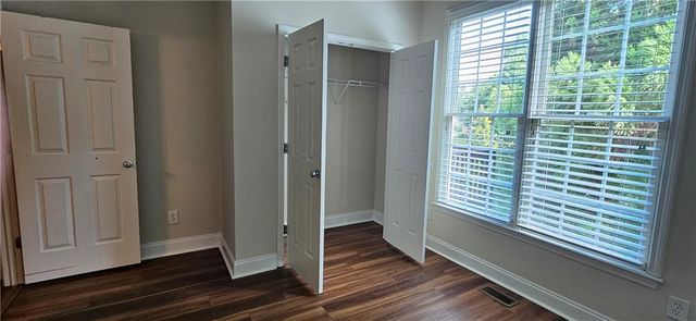 647 Maple Grove Way, Marietta, GA 30066