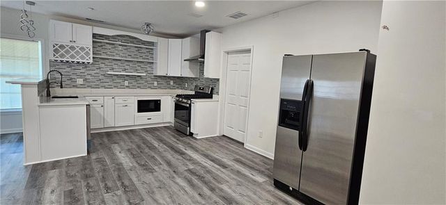 647 Maple Grove Way, Marietta, GA 30066