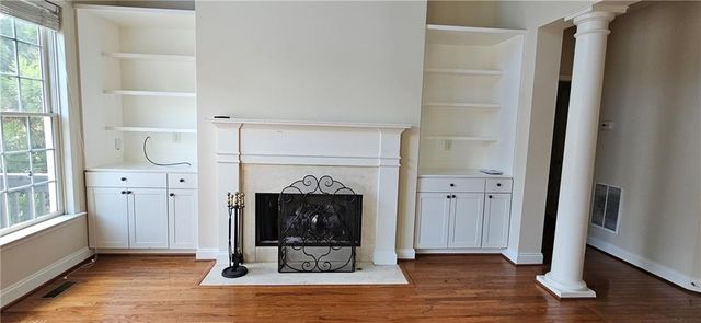 647 Maple Grove Way, Marietta, GA 30066