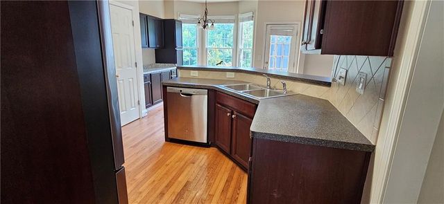 647 Maple Grove Way, Marietta, GA 30066