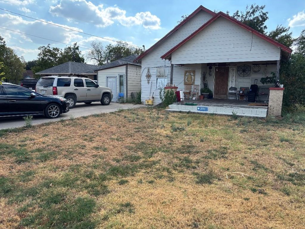 201 5th Street, Grand Prairie, TX 75051 — exterior