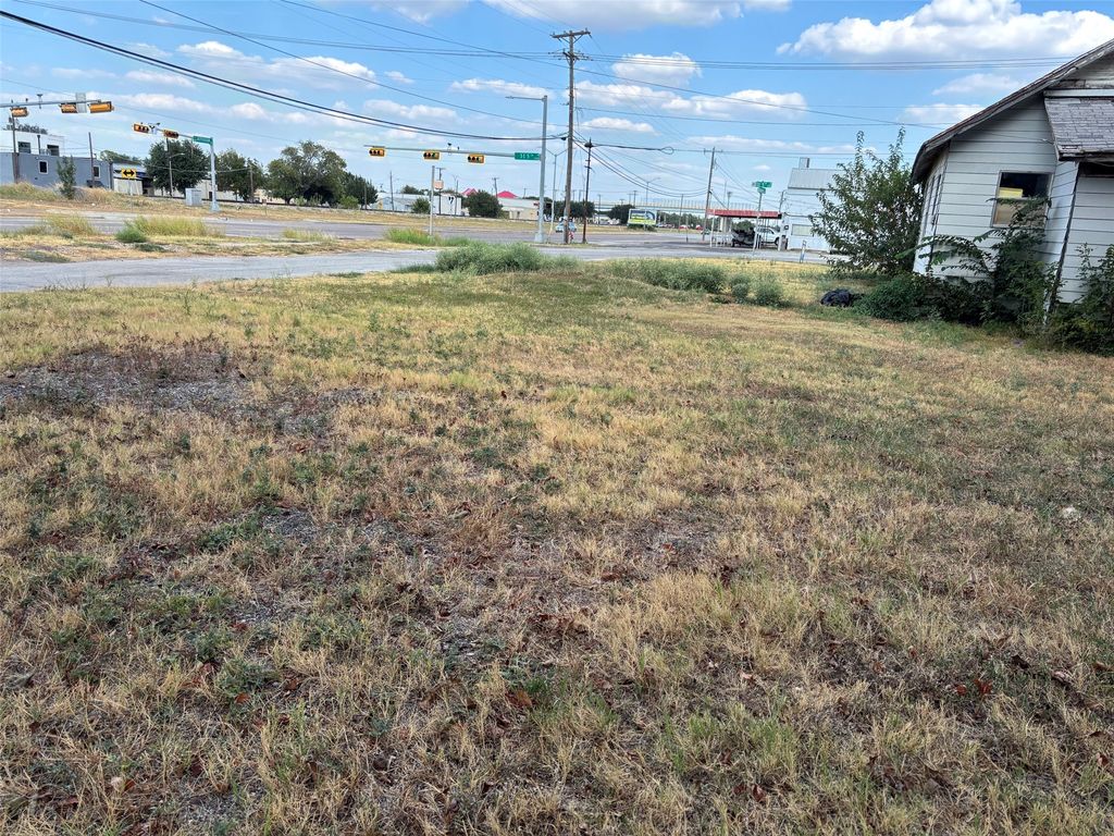 201 5th Street, Grand Prairie, TX 75051 — photo 5