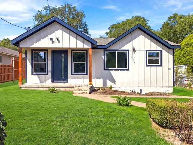 1727 Mentor Avenue, Dallas, TX 75216