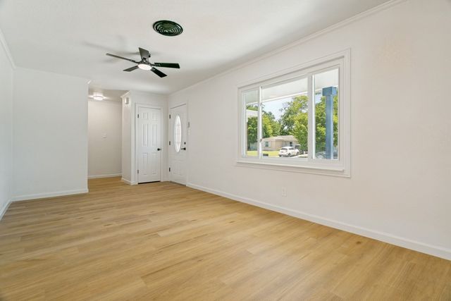 748 Oak Drive, Hurst, TX 76053