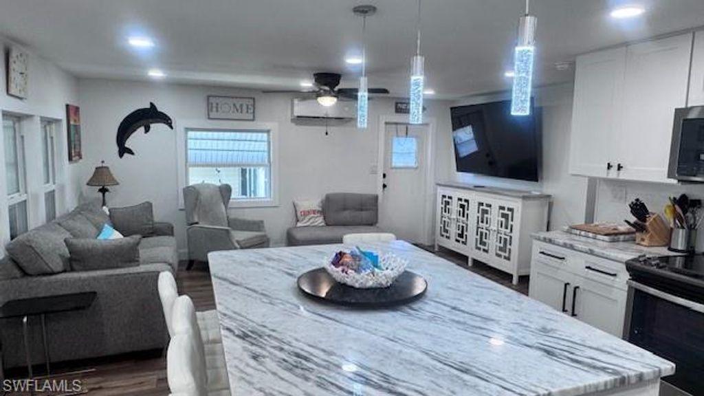 5524 Ben Franklin LN, NORTH FORT MYERS, FL 33917 — photo 3