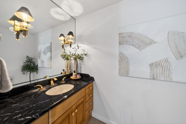 198 Pine Lane, Los Altos, CA 94022