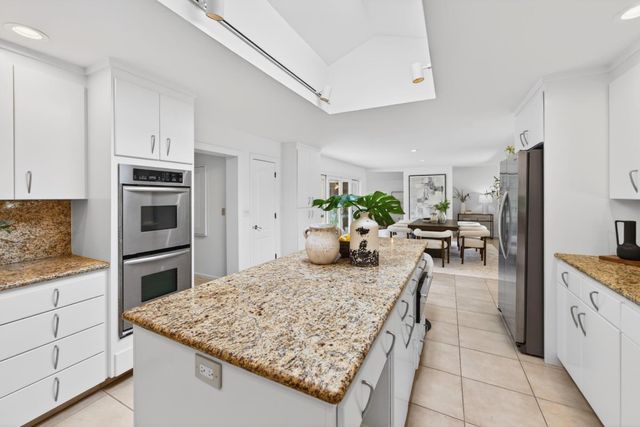 198 Pine Lane, Los Altos, CA 94022