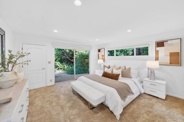 198 Pine Lane, Los Altos, CA 94022