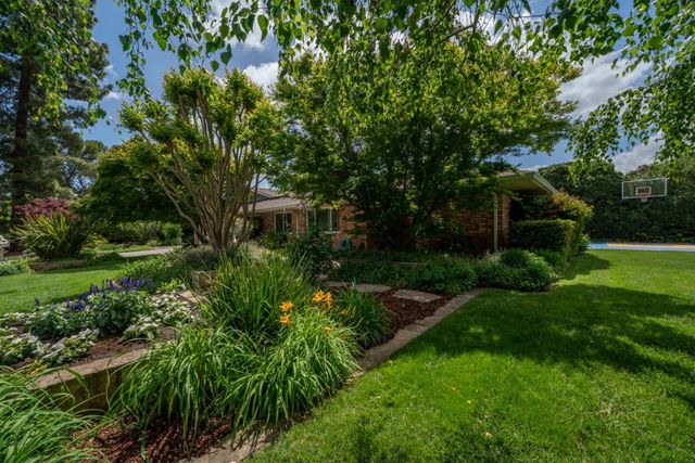 198 Pine Lane, Los Altos, CA 94022