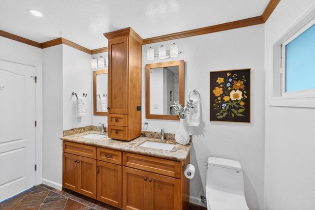 198 Pine Lane, Los Altos, CA 94022