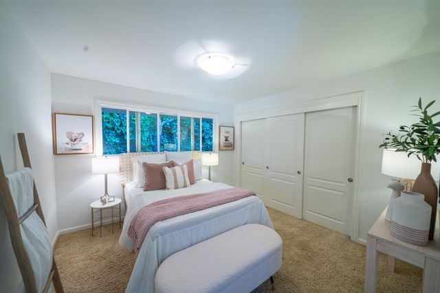 198 Pine Lane, Los Altos, CA 94022