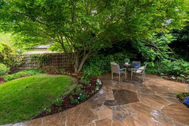 198 Pine Lane, Los Altos, CA 94022