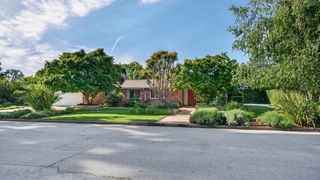 198 Pine Lane, Los Altos, CA 94022