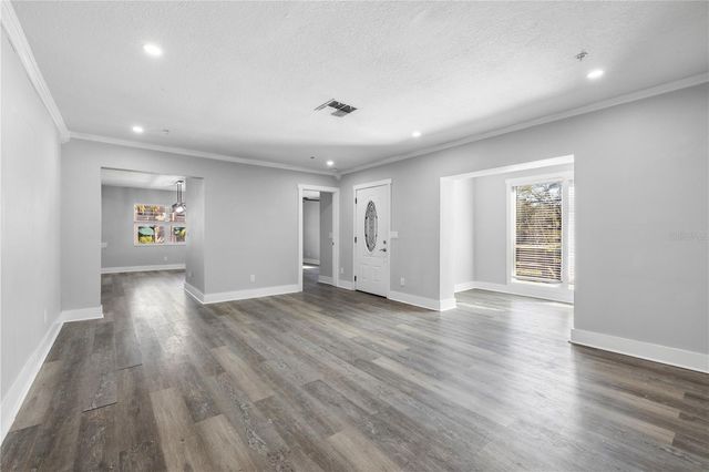 3901 W PLATT STREET, Tampa, FL 33609