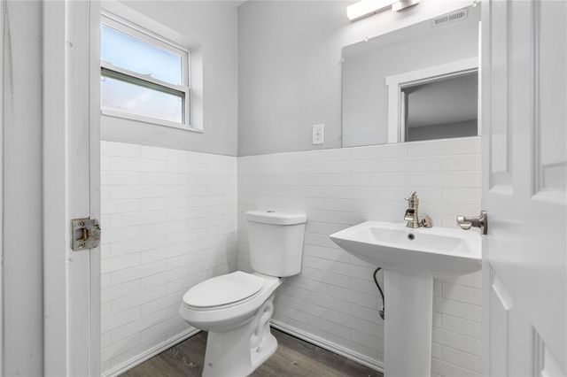 3901 W PLATT STREET, Tampa, FL 33609