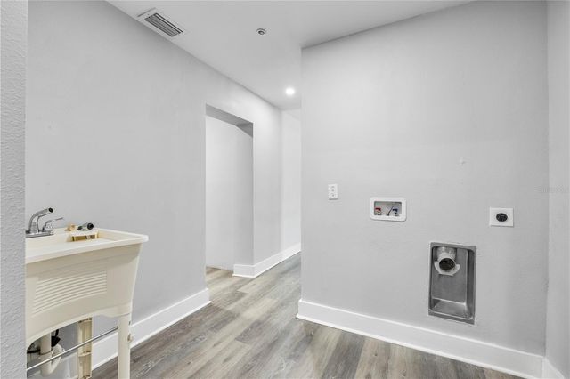 3901 W PLATT STREET, Tampa, FL 33609