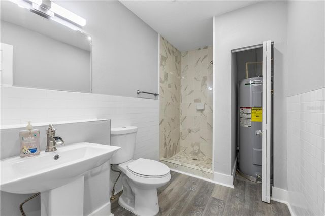 3901 W PLATT STREET, Tampa, FL 33609