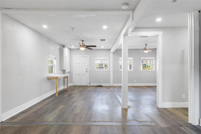 3901 W PLATT STREET, Tampa, FL 33609