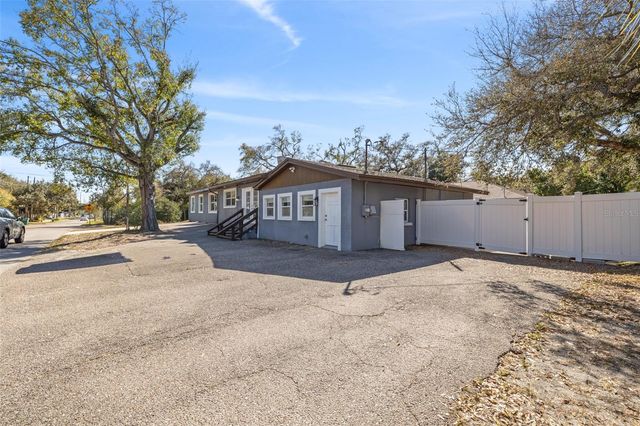 3901 W PLATT STREET, Tampa, FL 33609