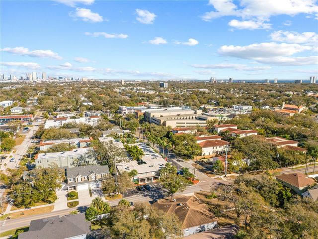 3901 W PLATT STREET, Tampa, FL 33609