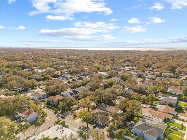 3901 W PLATT STREET, Tampa, FL 33609