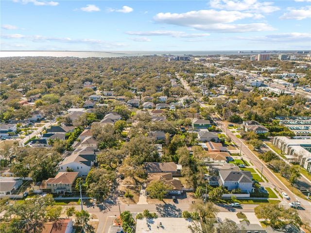 3901 W PLATT STREET, Tampa, FL 33609