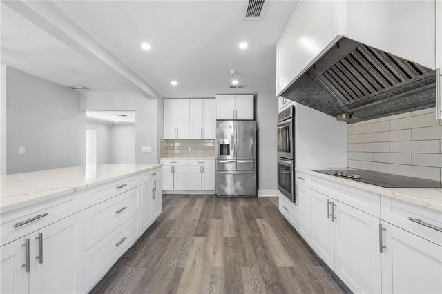 3901 W PLATT STREET, Tampa, FL 33609