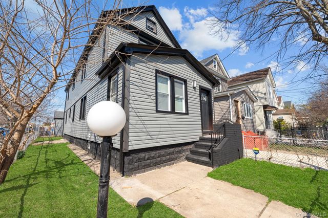 14801 133rd Avenue, Jamaica, NY 11436