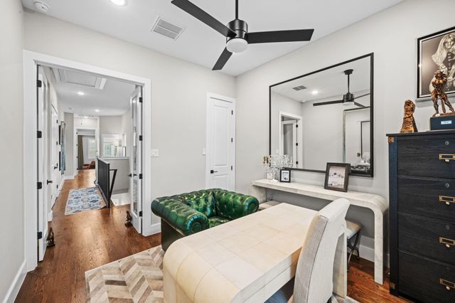 816 E 38th St C, Houston, TX 77022