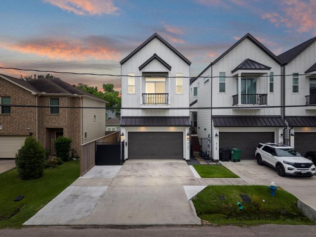 816 E 38th St C, Houston, TX 77022